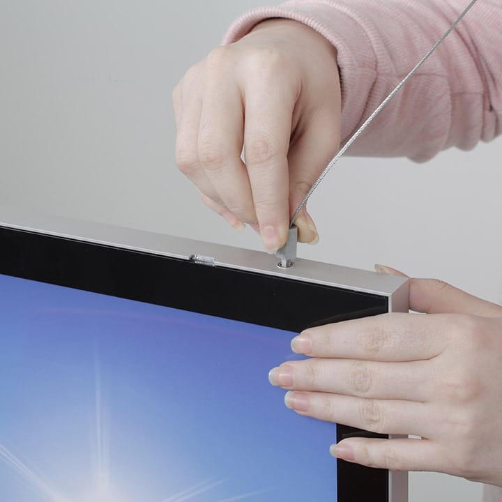 Magnetyczna-dwustronna-rama-podswietlana-LED-4