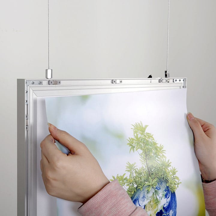 Magnetyczna-dwustronna-rama-podswietlana-LED-6