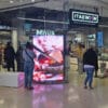 Totem-wolnostojacy-Totem-wolnostojacy-Indoor-DV-LED-Totem-Application-Image-(4)