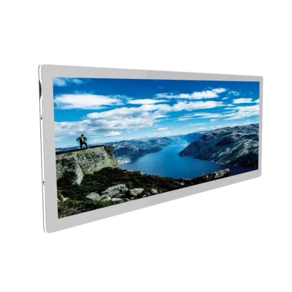 VM_PANORAMIC-BANNER_S_SIL_2_Travel-1024×686