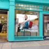 Wyswietlacz-okienny-DV-LED-All-in-One-Window-Displays-Application-Image-(1)